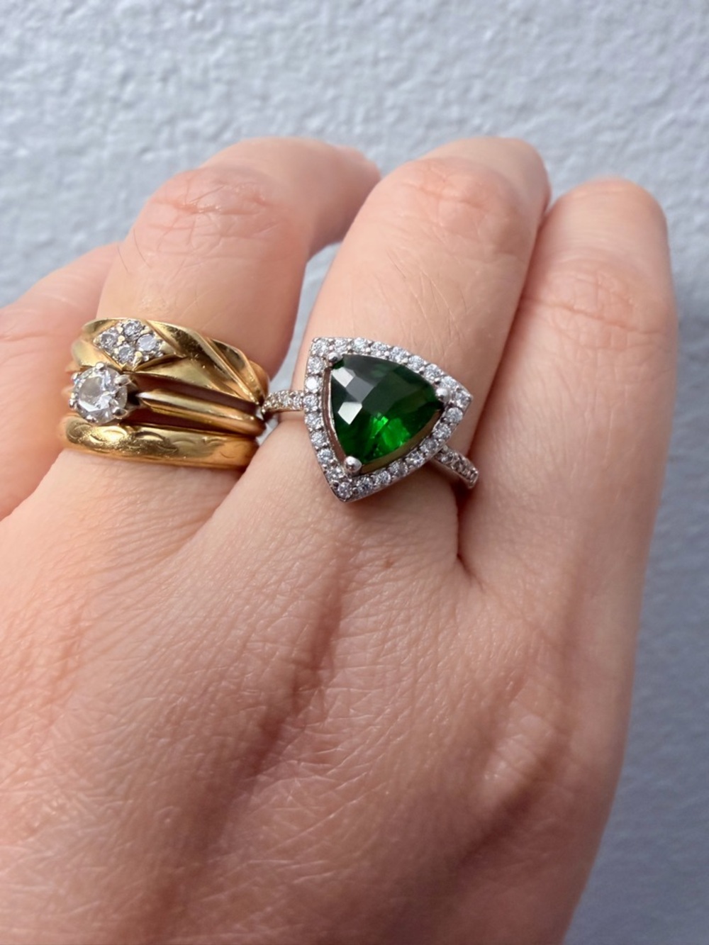 925 Sterling Silver Emerald Green Triangle Halo Jewelry Set - Women Ring - Picture 3 of 5